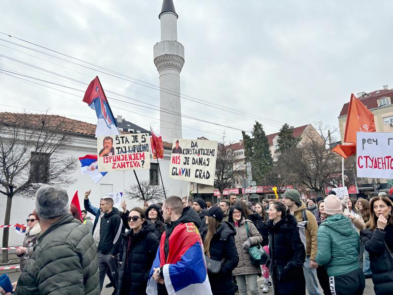 Ratni veterani iz Leskovca idu u Niš da podrže student, pozvali i policajce