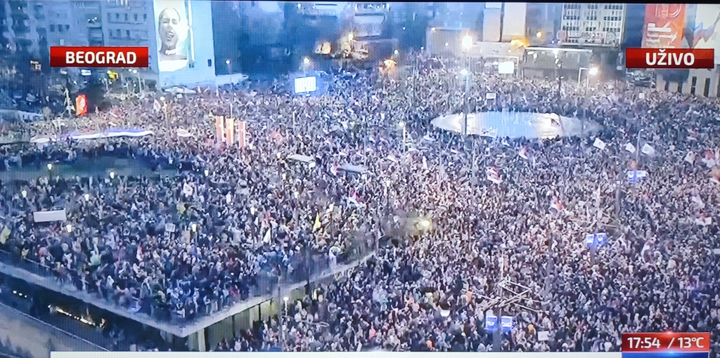 Dačić tvrdi da nije upotrebljen zvučni top jer se MUP drži zakona, ponosan je i na policajce što nisu upotrebili silu