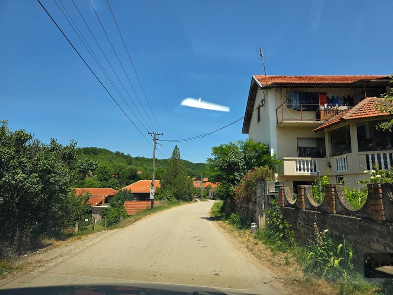 Dušanovo – selo jagoda, staraca i tišine