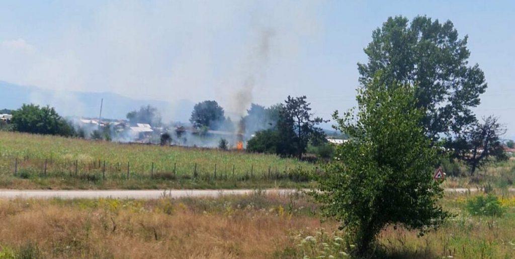Požar u blizini fabrike za prečišćavanje otpadnih voda, grad Leskovac ponovo uputio apel