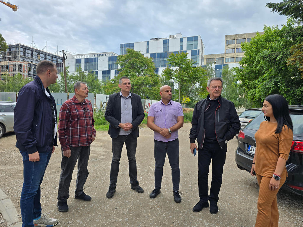 Stanari niškog naselja Stevan Sinđelić bez prilaza za vozila i u getu
