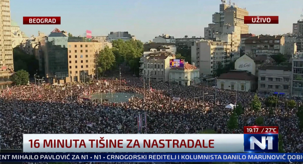MUP procenjuje: 36.000 ljudi na skupu na Slaviji
