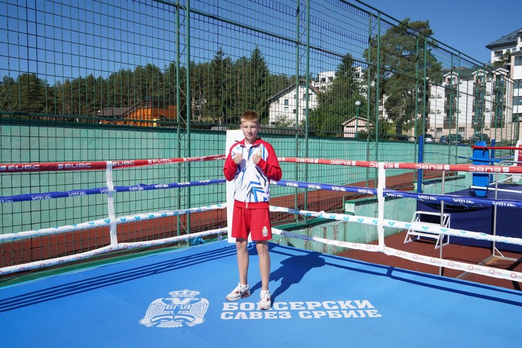 Jovan Dimitrijević iz Vlasotinca na juniorskom Evropskom prvenstvu u boksu