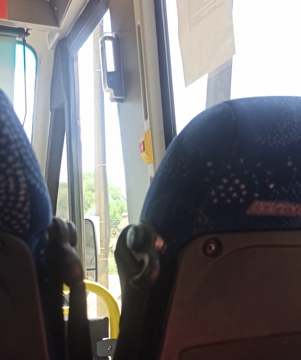Na 41 stepen u plusu putnici u leskovačkom autobusu imali i zimsko grejanje?