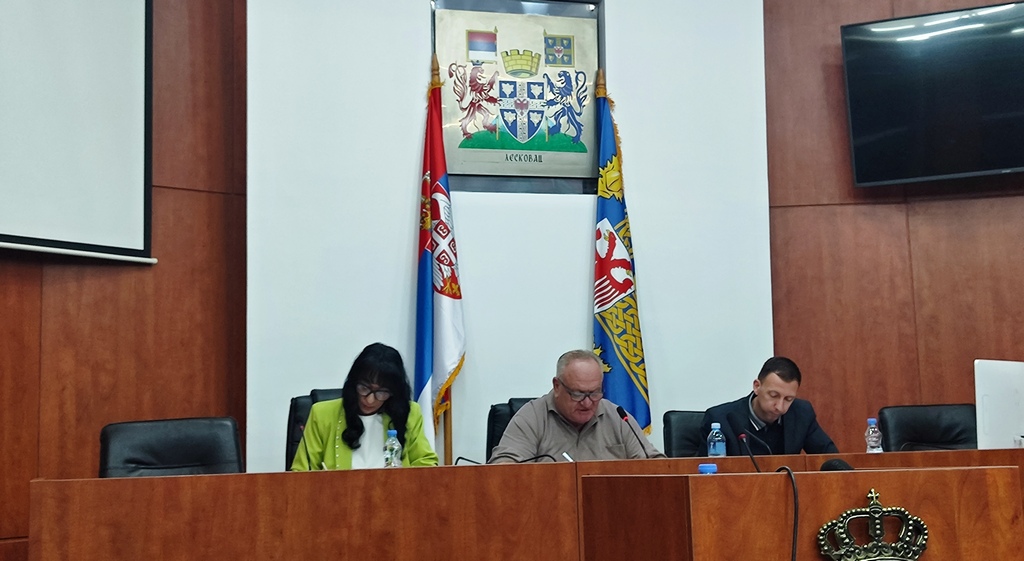 Leskovac isplaćuje 285.000 dinara zbog ujeda pasa, Cvetanović sumnja da informacije do advokata cure iz Hitne službe i ZZJZ