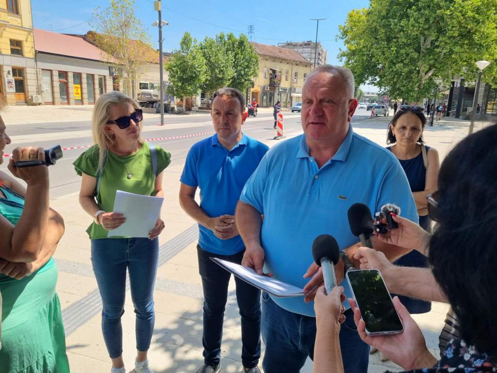 Cvetanović: Leskovac u užem krugu za prestonicu kulture, ako se to desi, uradićemo Dom JNA, parka u centru, spomenika Kralju Milanu