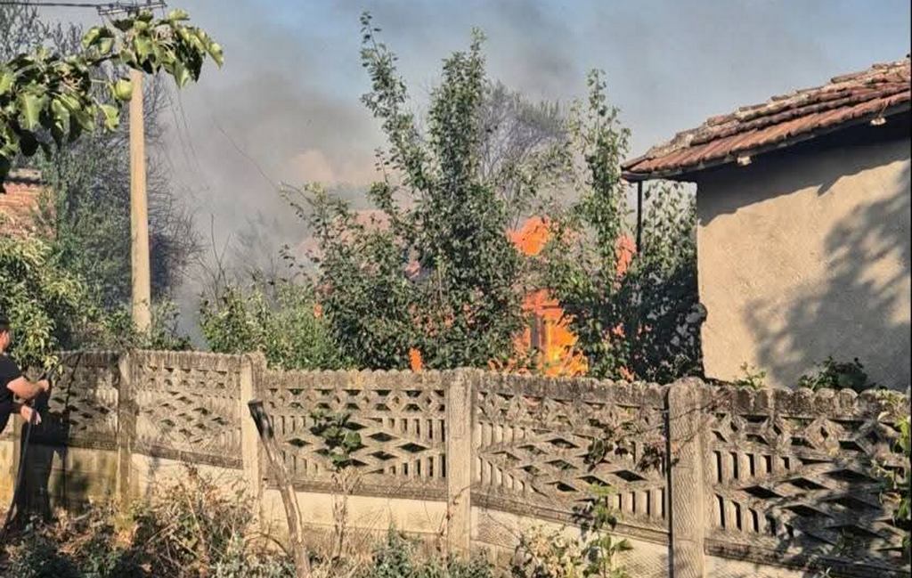 Požari na putu Leskovac – Bojnik i Petrovcu i Grdanici, gore voćnjaci, poljoprivredne kulture….