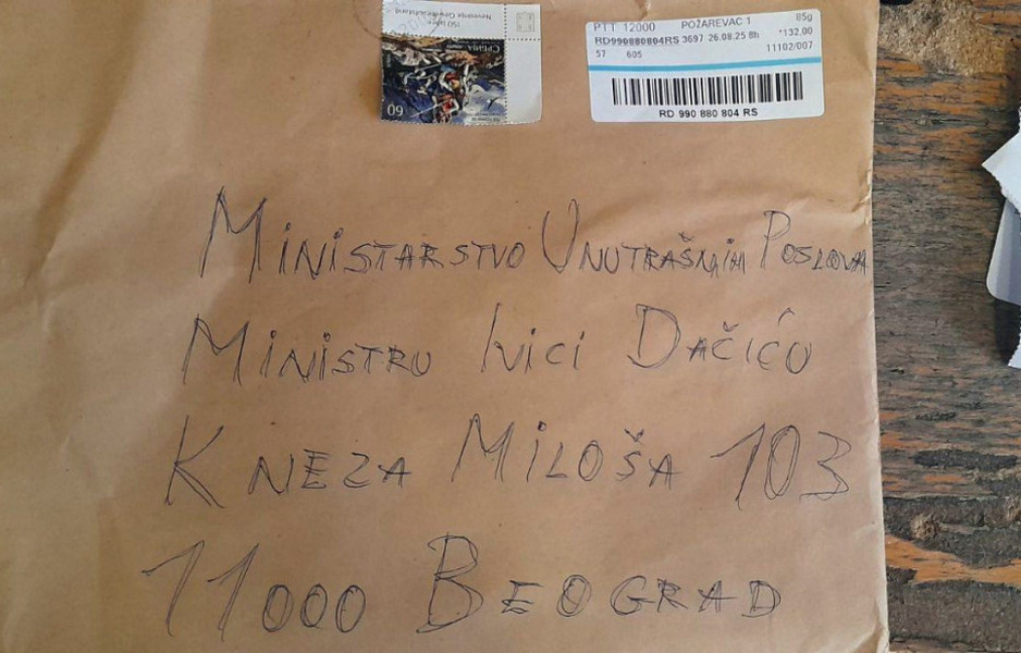 MUP: U zgradu Vlade Srbije stigla koverta sa tri metka naslovljena za ministra Dačića