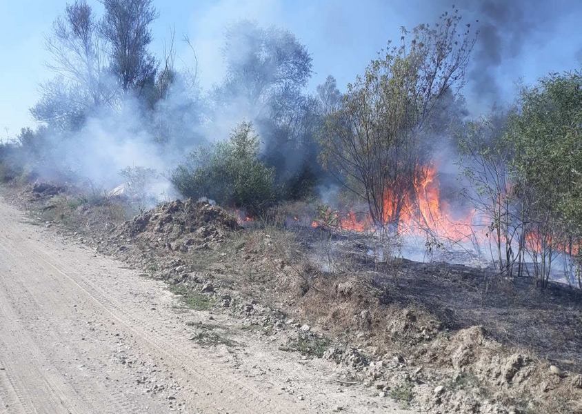 Požar u atarima Manojlovca i Kaštavara prema Podrimcu i Dušanovu