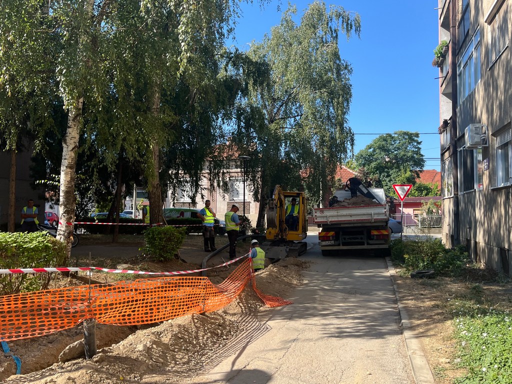 Stanovnici ulice Slobodana Penezića u Leskovcu dobijaju novu vodovodnu mrežu vrednu 2,3 miliona