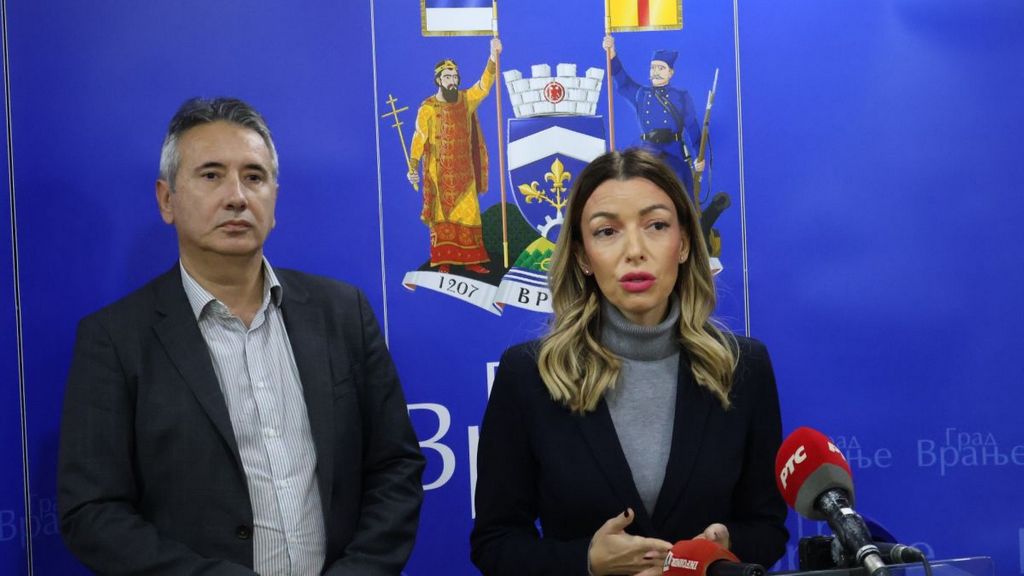 Ministarka Mesarović i gradonačelnik Vranja kažu da je 10 firmi ponudilo posao otpuštenim radnicima Kentaura