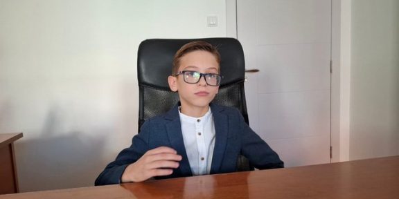 Uroš Perunović sa 11 godina evropski prvak u šahu