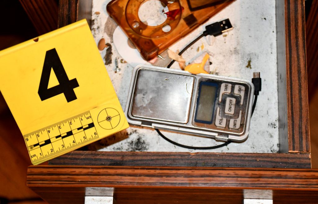 Snimali prebijanje dvadesetjednogodišnjaka, dvojica u zatvoru, za dvojicom se traga