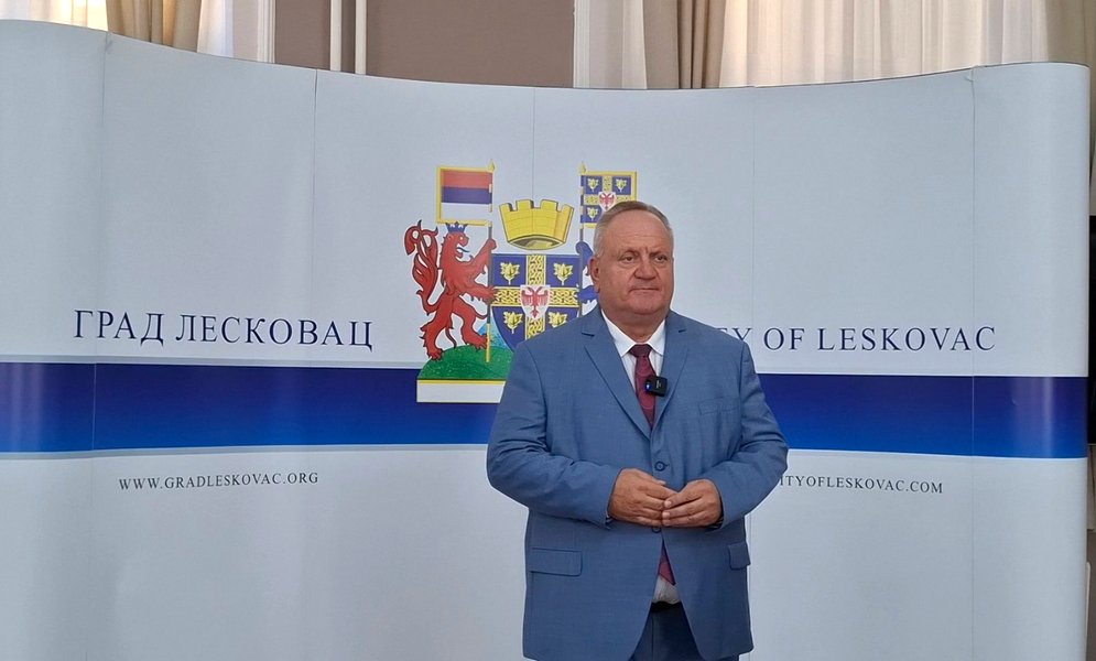 Gradonačelnik Leskovca čestita Aranđelovdan
