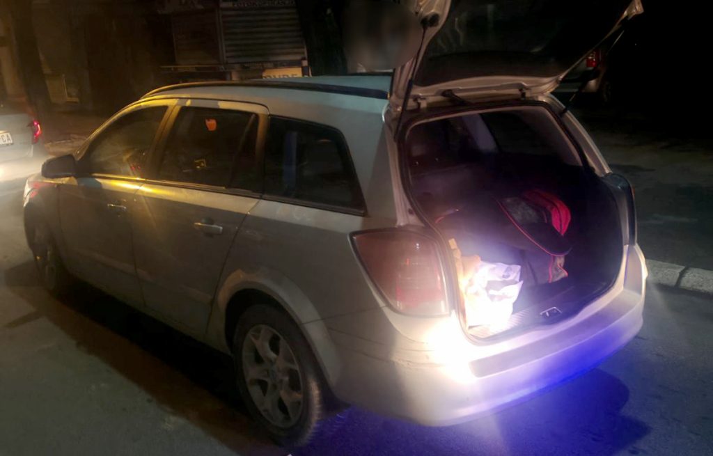 U automobilu prevozio skoro 9 kilograma marihuane, vozač priveden