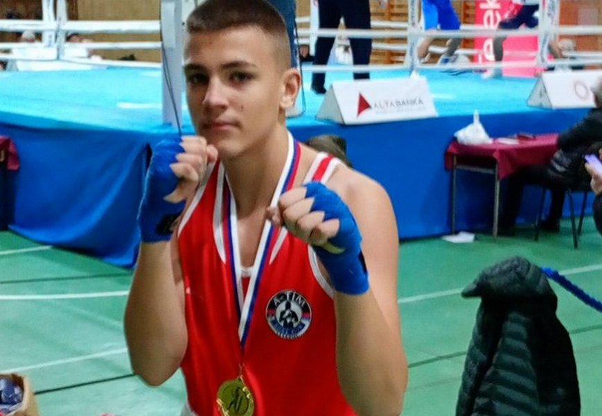 Mihajlo doneo zlatnu medalju u Leskovac sa Državnog prvenstva u Srbiji, četvrtu u karijeri