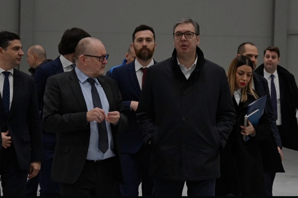 Vučić: Prosečna plata u Nišu 1000 evra do kraja sledeće godine