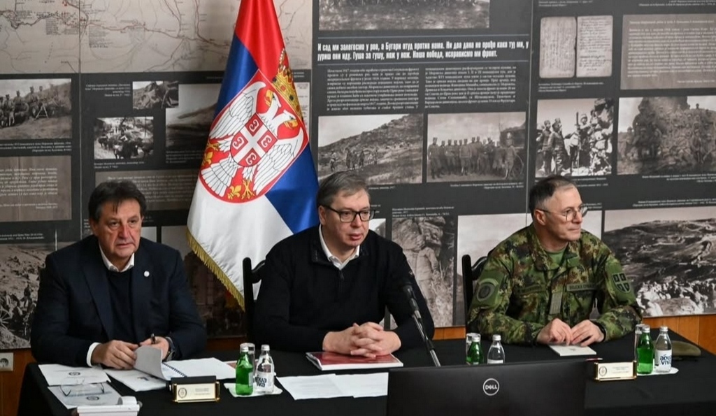 Vučić: Sve ćemo uraditi da naša vojska bude dovoljno snažna, Hrvatska se dramatično brzo naoružava