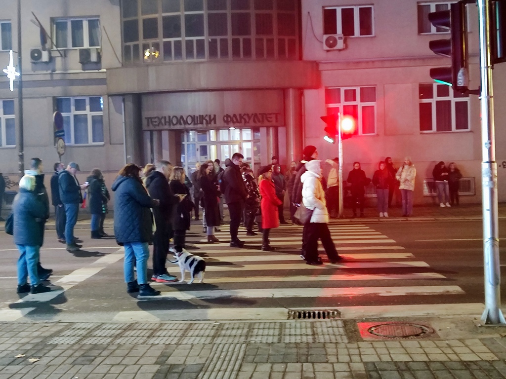 Skup podrške studentima i profesorici Jeleni Klaut održan u Leskovcu