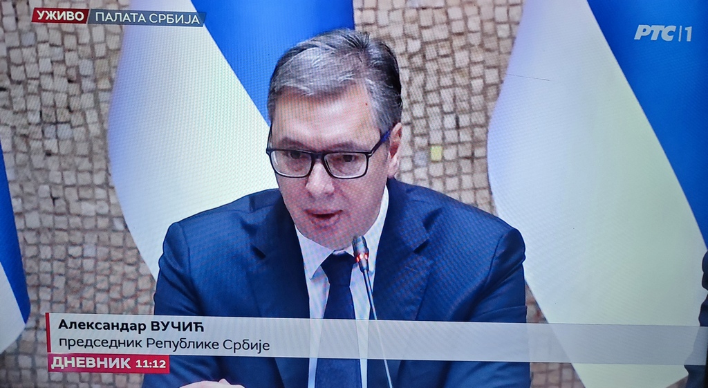 Vučić ministrima: Ili radite ili smena, nema odmora ni putovanja na egzotična mesta