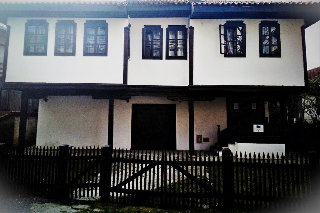 Plakatima kroz decenije – humanitarna izložba za Jovanu Veljković