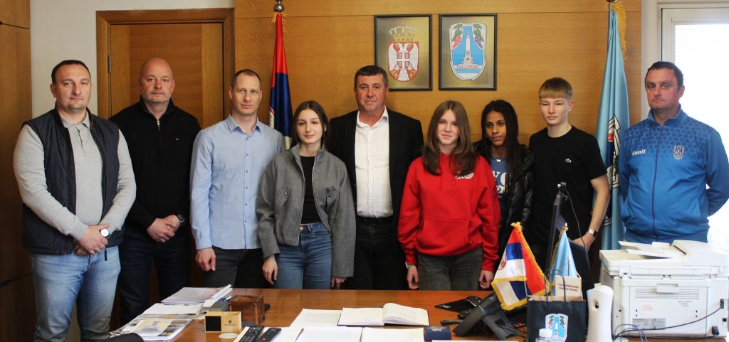 Vlasotinačkim sportistima isplaćene prve stipendije