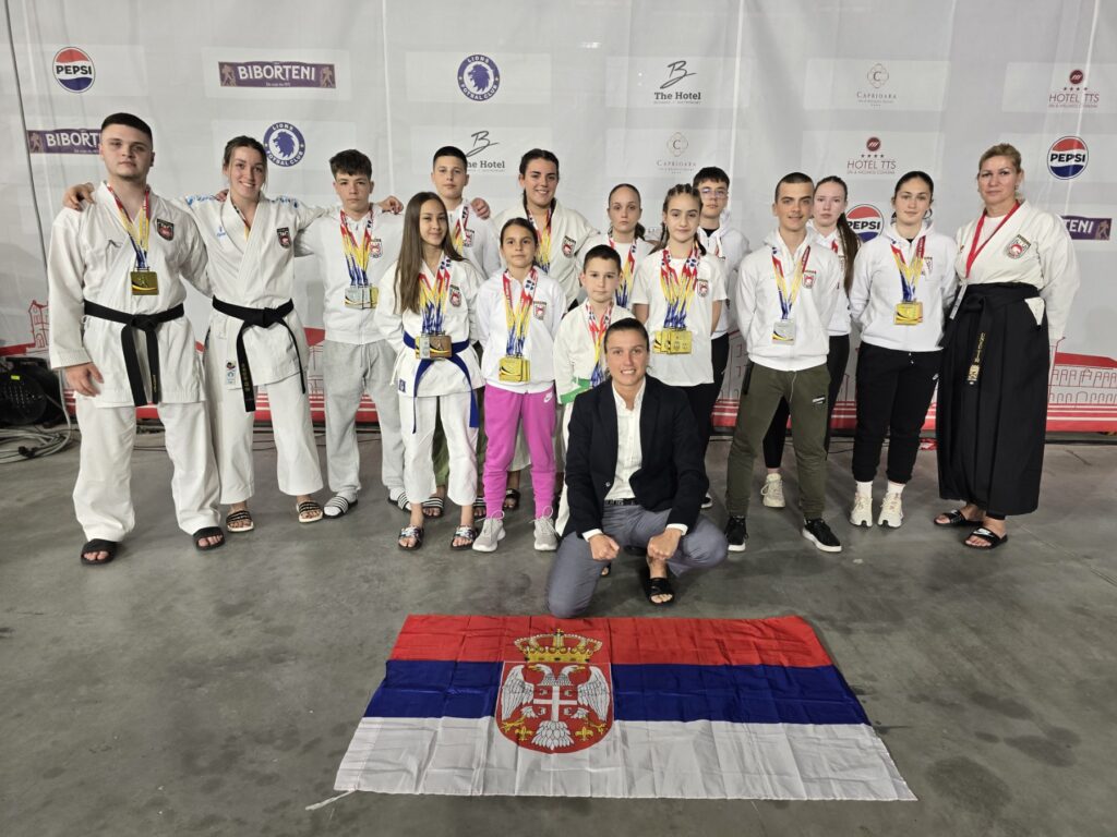 Reprezentativci Karate kluba “UNSU” iz Leskovca osvojili 2. mesto na Šampionatu Evrope i 30 medalja