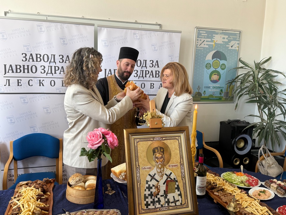 Slava Svetog Vasilija Ostroškog obeležena u Zavodu za javno zdravlje Leskovac