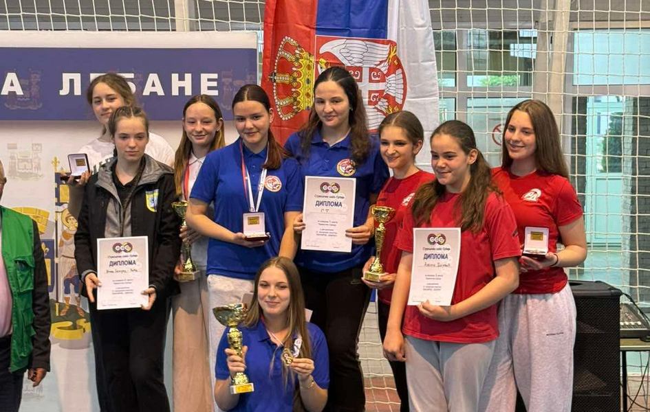 Zlatne pionirke SK „GT“ iz Leskovca oborile državni rekord i osvojile titulu prvaka Srbije