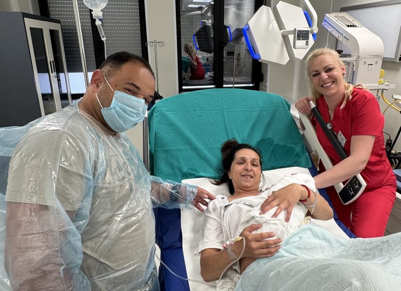 Jovanu rođenu u Opštoj bolnici Leskovac otac dočekao na rođenju i presekao pupčanu vrpcu