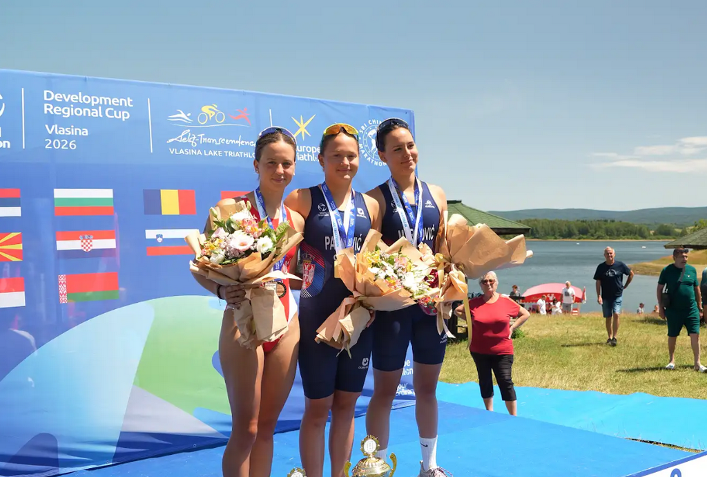 Vlasina ponovo na svetskoj triatlonskoj mapi: 11. Vlasinski triatlon okupio oko 3.000 ljudi