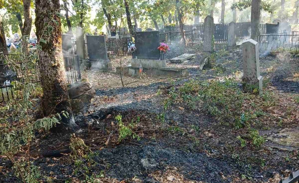 Izbio požar u atarima Vinarca i na lokalnom groblju u Karađorđevcu