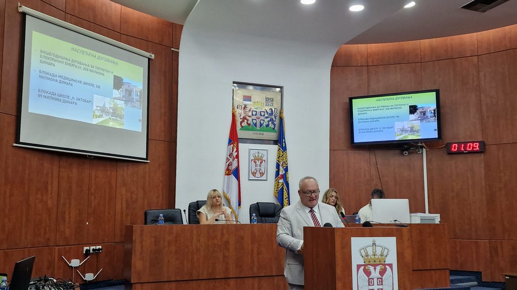 Cvetanović: Grad Leskovac će naredne godine razmatrati 11 miliona dinara za uniforme srednjoškolaca