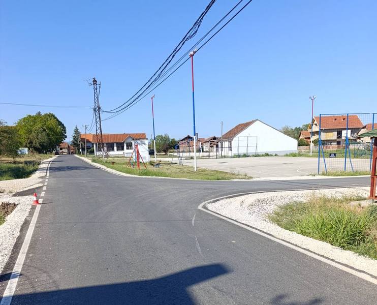 Vučić otvorio put pre 56 dana, u Gornjem Sinkovcu još nema signalizacije